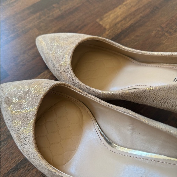 Antonio Melani Womens Suede Shimmery Gold Leopard Heels Pumps Size 9.5M - Picture 3 of 6